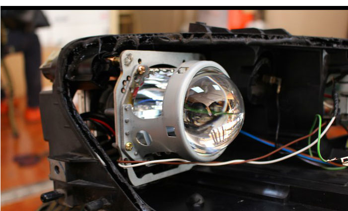 马自达6改灯升级记，安装好透镜